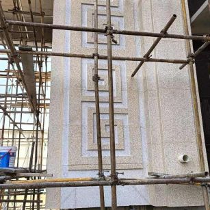 芜湖 黄金麻花岗岩别墅外墙干挂回纹造型效果