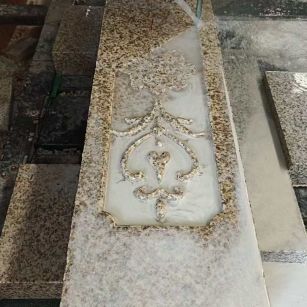 芜湖 黄金麻花岗岩异形加工雕刻栏杆大柱