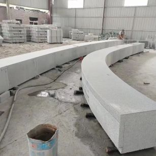 芜湖芝麻白花岗岩石板材 园林光面弧形坐凳