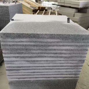 芜湖 芝麻白5公分火烧地铺成品，900*400，规格可定制