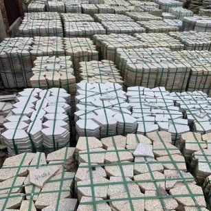 芜湖 黄金麻白麻花岗岩荔枝面地铺石(冰裂纹)