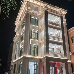 芜湖 芝麻白花岗岩别墅外墙夜间效果