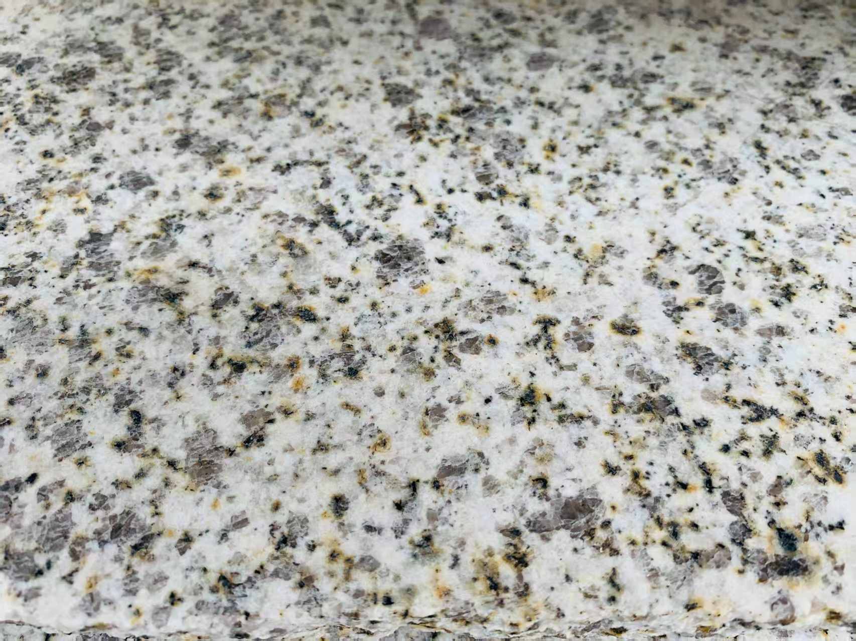 芜湖 黄金麻花岗岩石材浅黄光面