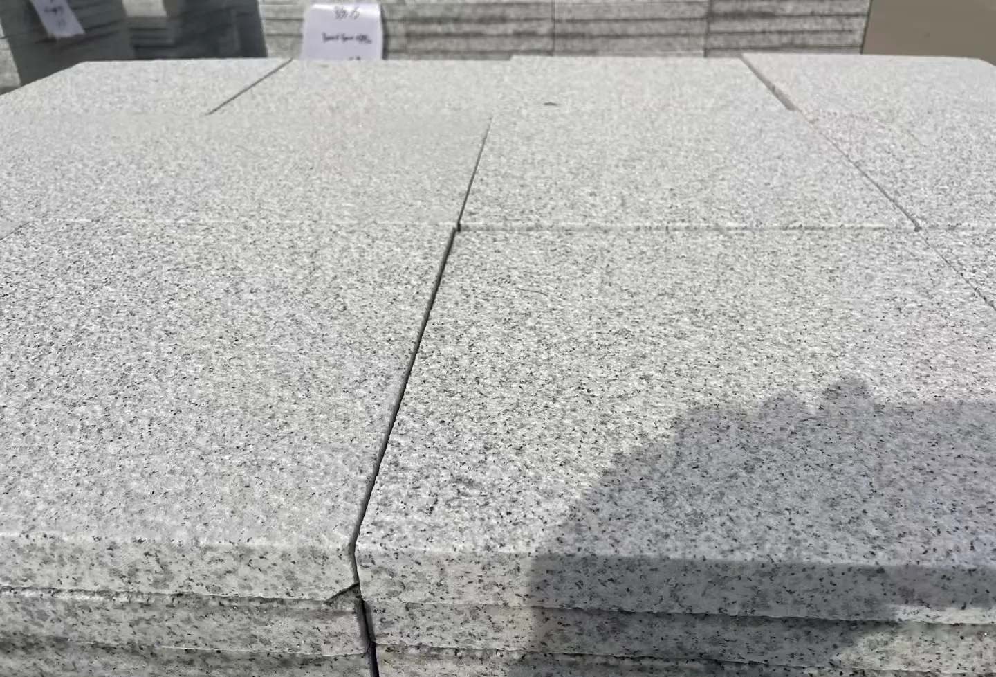 芜湖 白麻花岗岩石材推荐 荔枝面地铺石