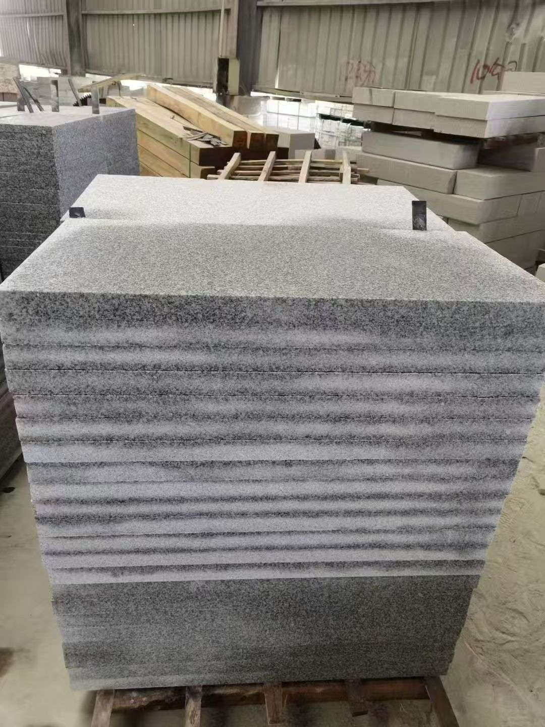 芜湖 芝麻白5公分火烧地铺成品，900*400，规格可定制