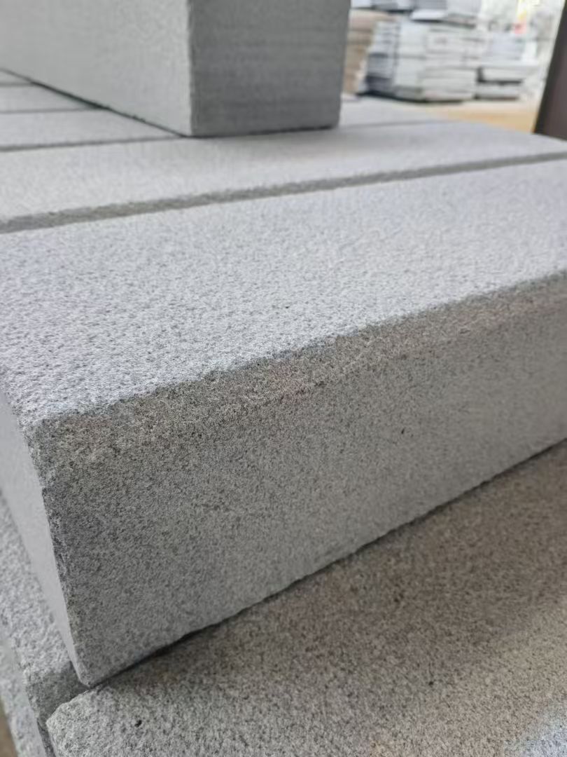 芜湖 芝麻灰荔枝面路沿石