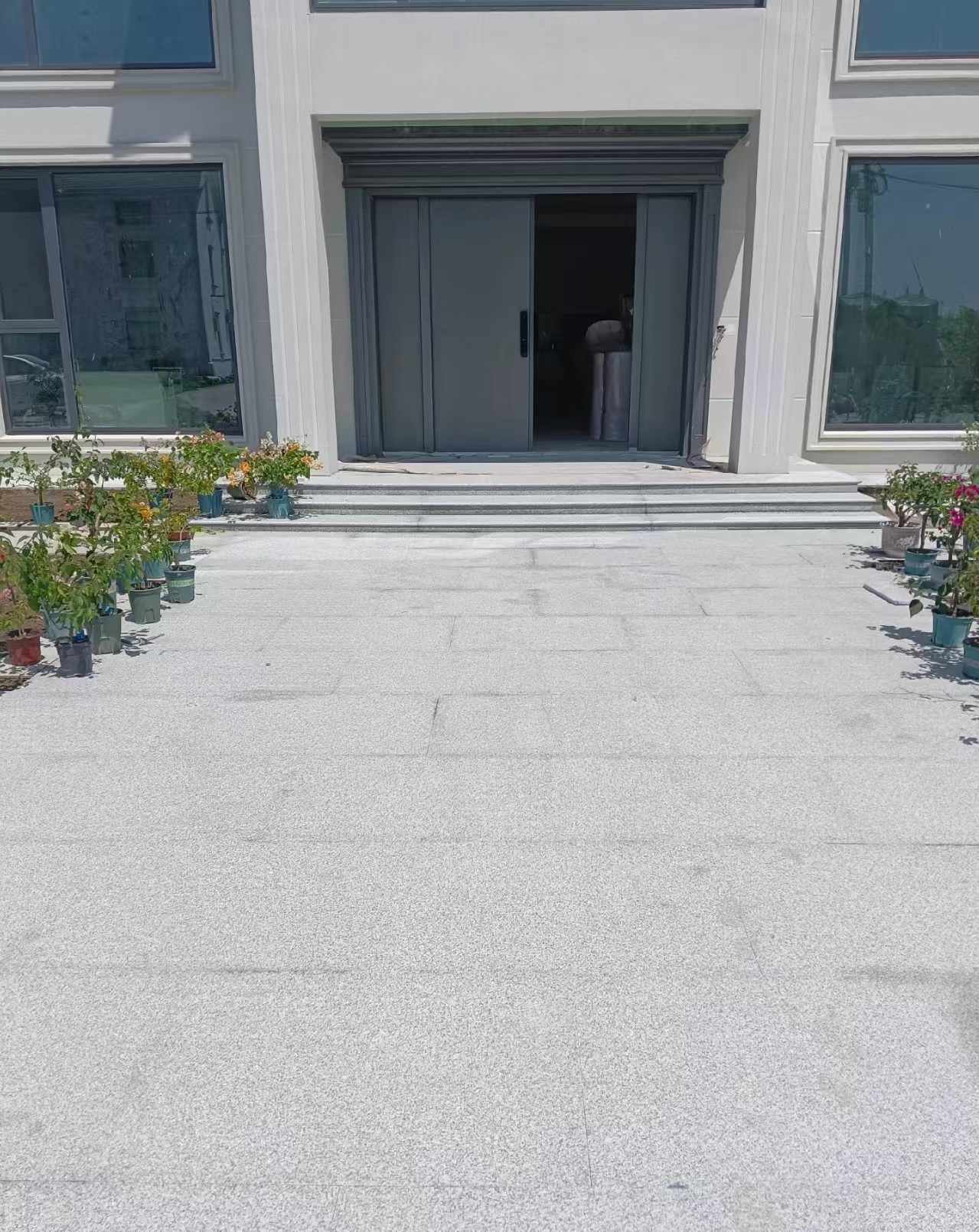 芜湖 芝麻白花岗岩地铺石地面铺装