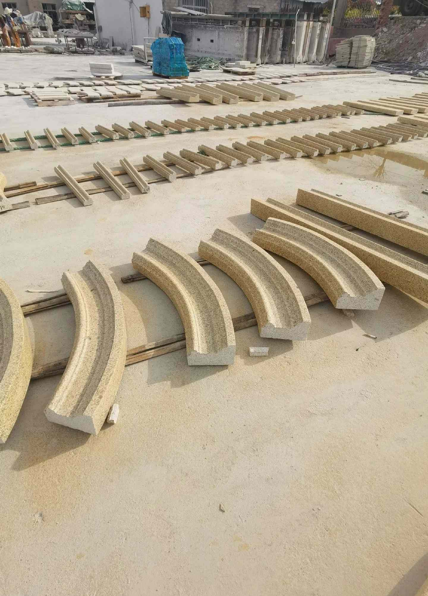 芜湖 黄金麻花岗岩别墅线条