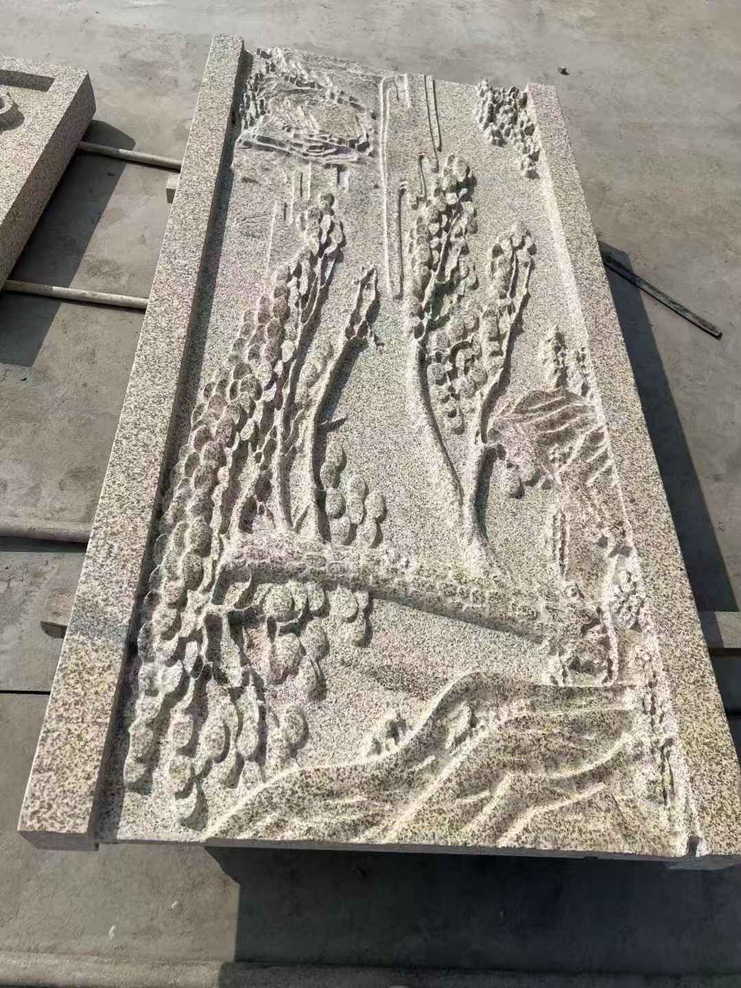 芜湖 黄金麻雕刻板浮雕迎客松