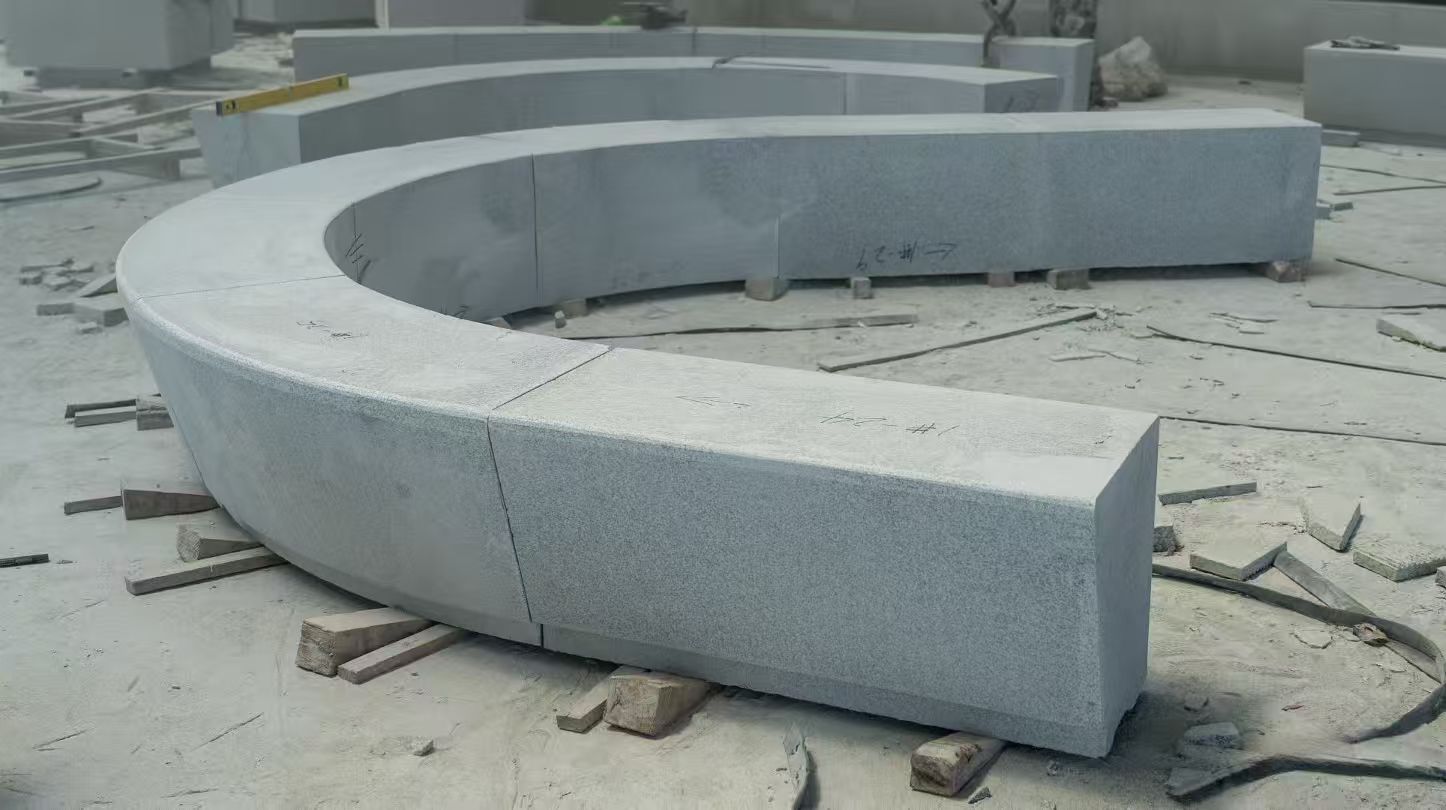 芜湖 芝麻白花岗岩光面弧形坐凳